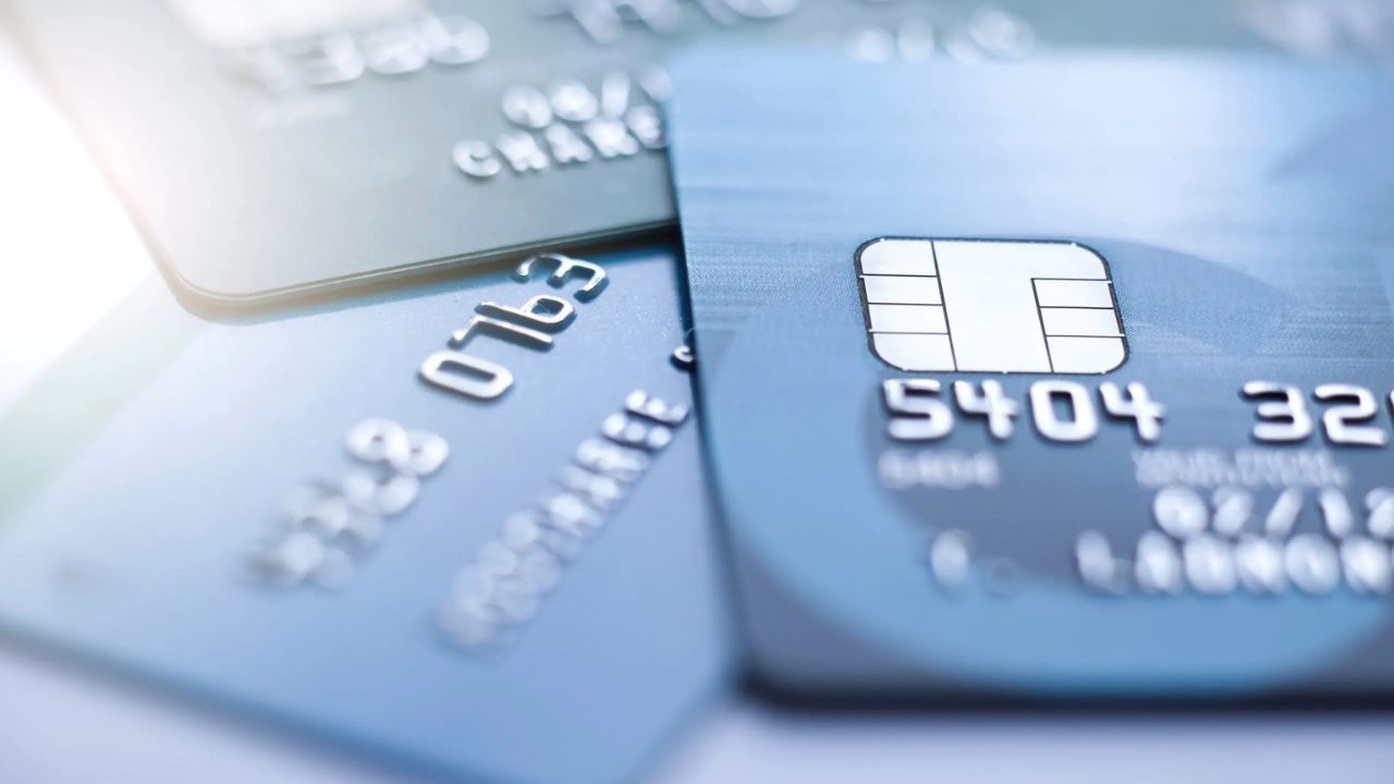 楽天カード:ポイントプログラムの分析と会員特典