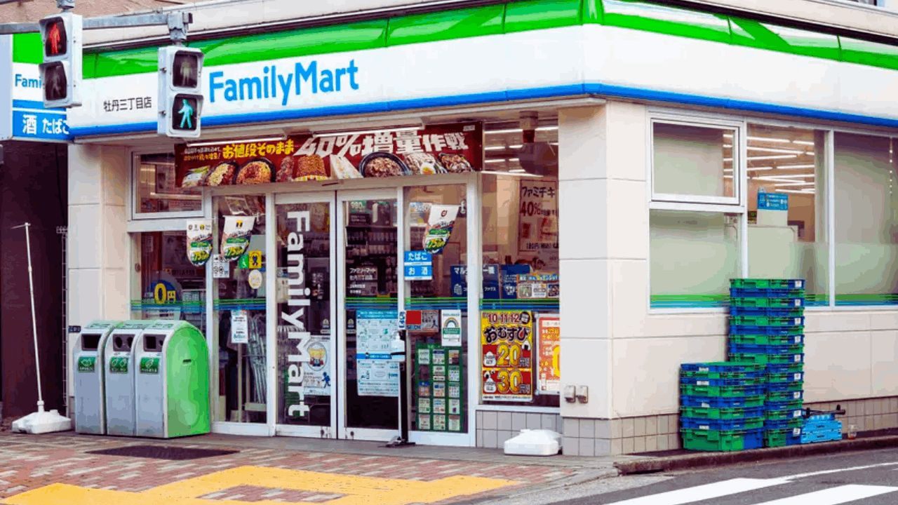 ファミリーマートの採用情報:店舗スタッフの業務内容と募集案内